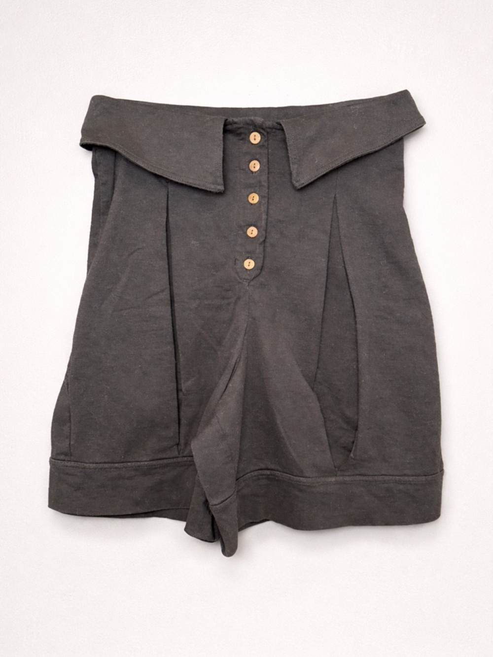Free People FP Beach | High Waisted Pleated Button Detail Short NWOT Small Black